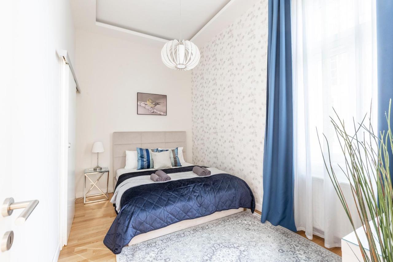 Luxury Quentin Apartment 3 Bedrm, 2 Bathrm Budapest Kültér fotó