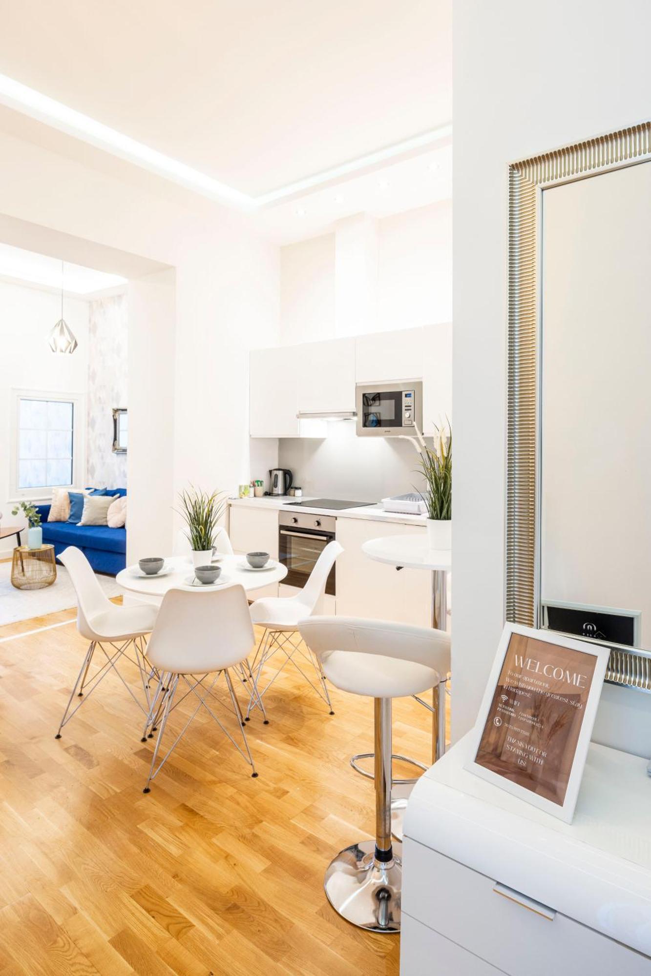 Luxury Quentin Apartment 3 Bedrm, 2 Bathrm Budapest Kültér fotó